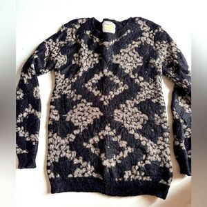 Parisian Collection Black and White Snowflake Sweater M/L